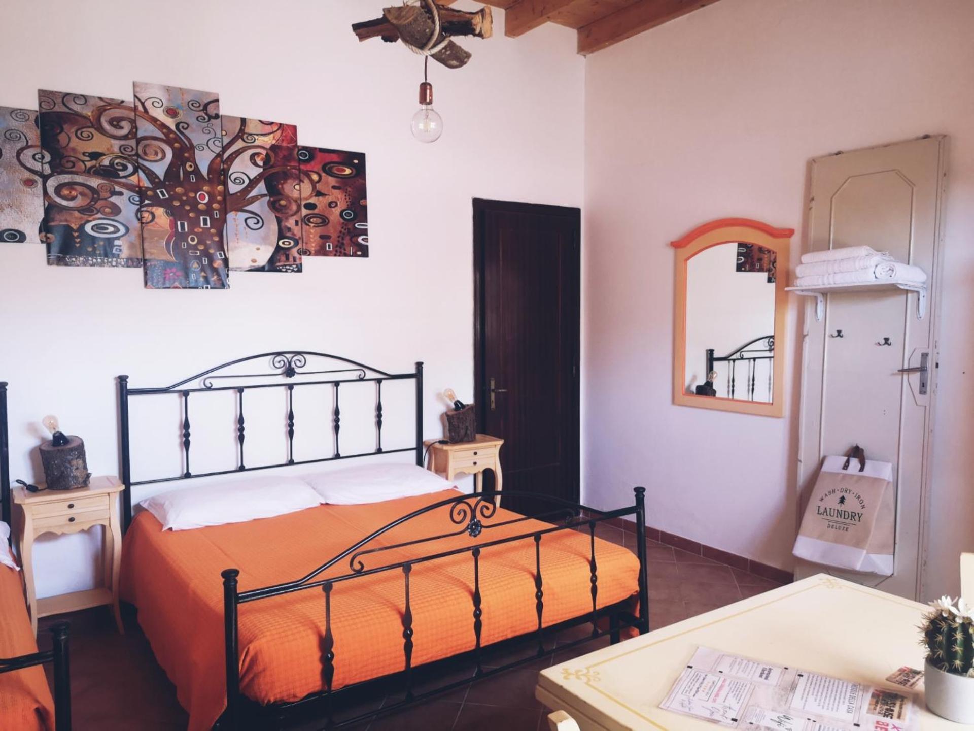 B&B Tobia'S House Giuggianello Bagian luar foto